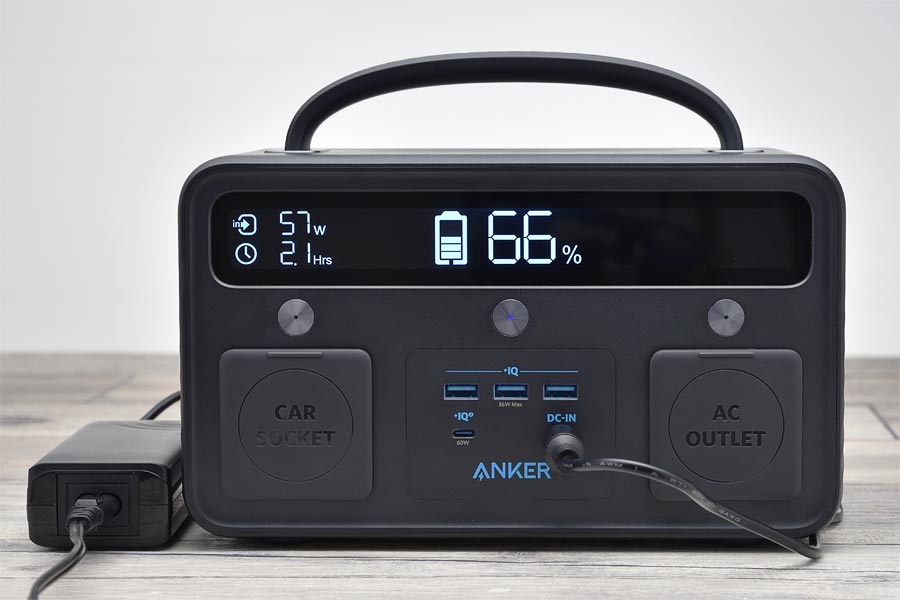 Anker PowerHouse II 400 レビュー】防災の備えに適したソーラー充電 ...
