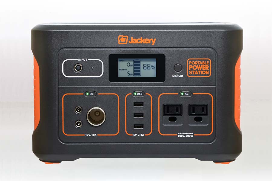 Jackery 700 レビュー】湯沸かしポットが使える大容量ポータブル電源 | K's Garage (ケーズガレージ)